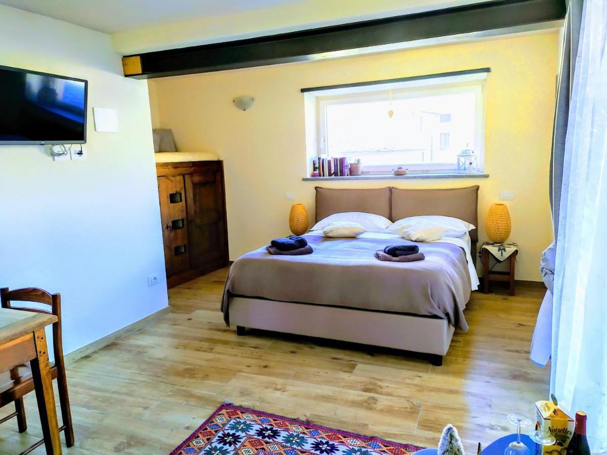 Maison Soleil - Chiara Suite Aosta Bagian luar foto
